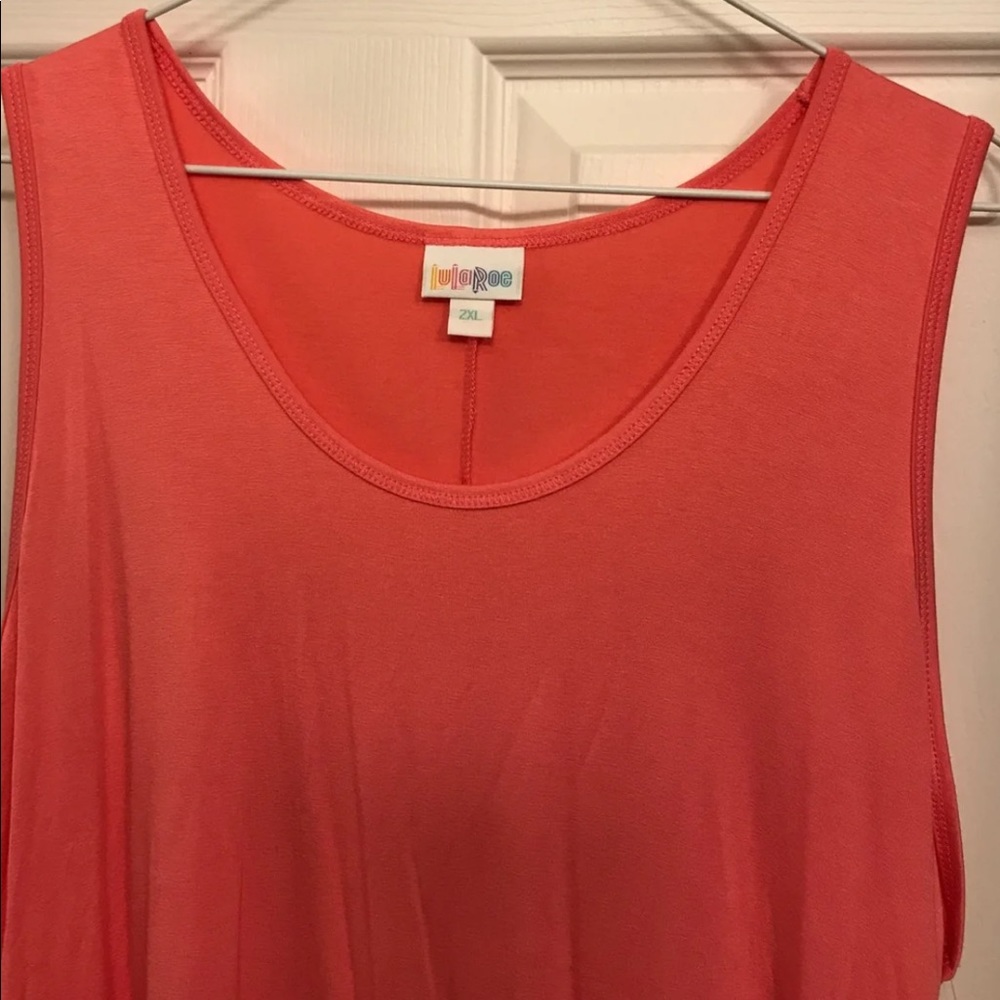 Pink tank top. Size 2XL. Nwt